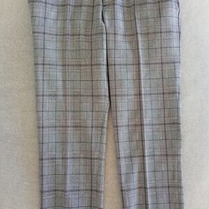 Woman's Gray Plaid Pants